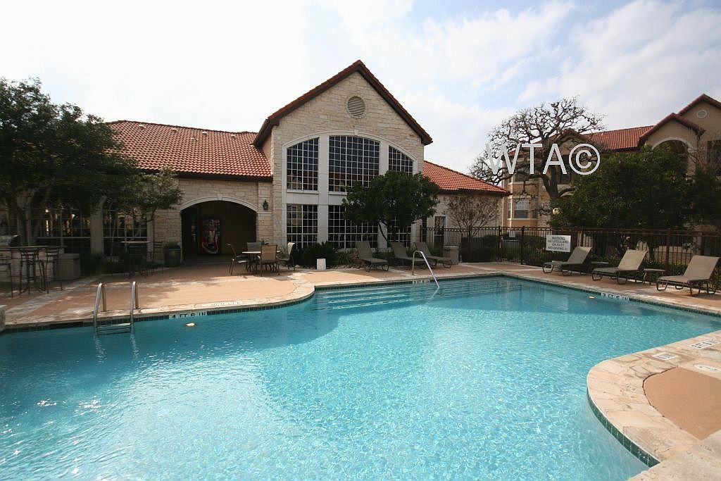 2600 LAKE AUSTIN BLVD - Photo 2 of 20