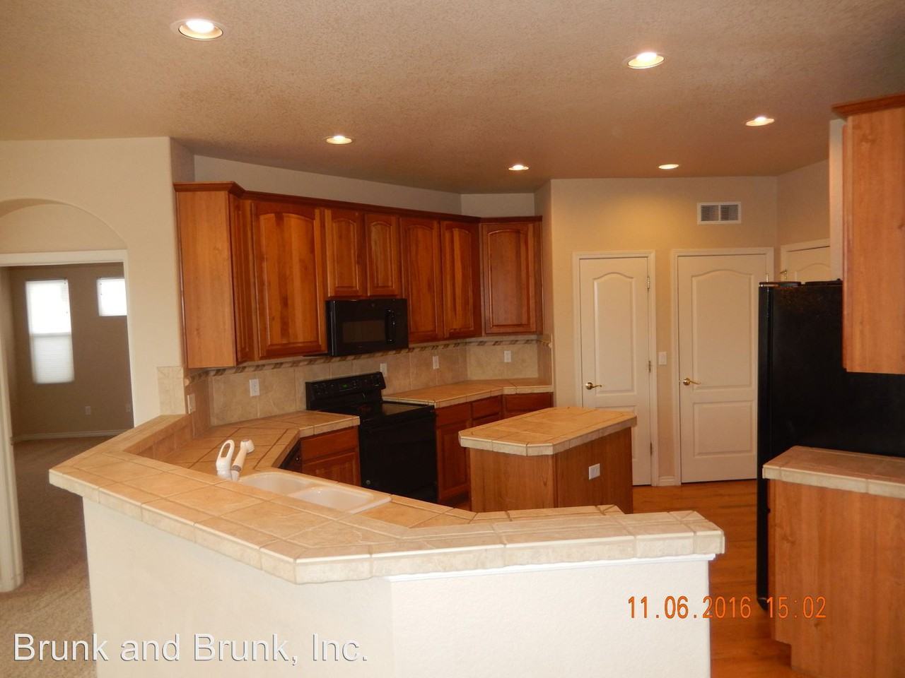 2543 Sierra Oak Dr - Photo 2 of 20