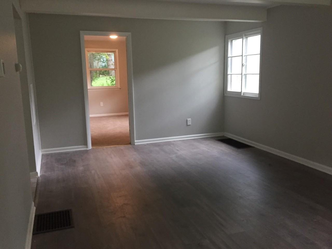 609 Spruce St - Photo 2 of 9