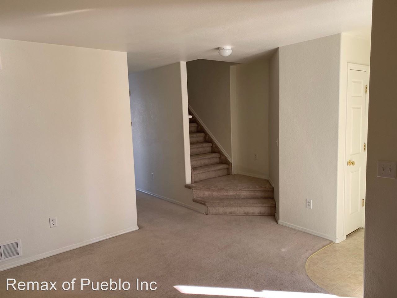 3613 Bobcat Ln - Photo 2 of 13