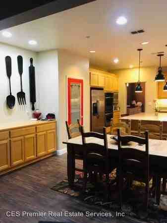 2401 Boulder St - Photo 2 of 25