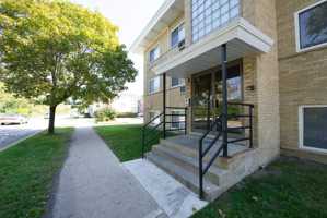 featured image of 1400 Bataan Dr