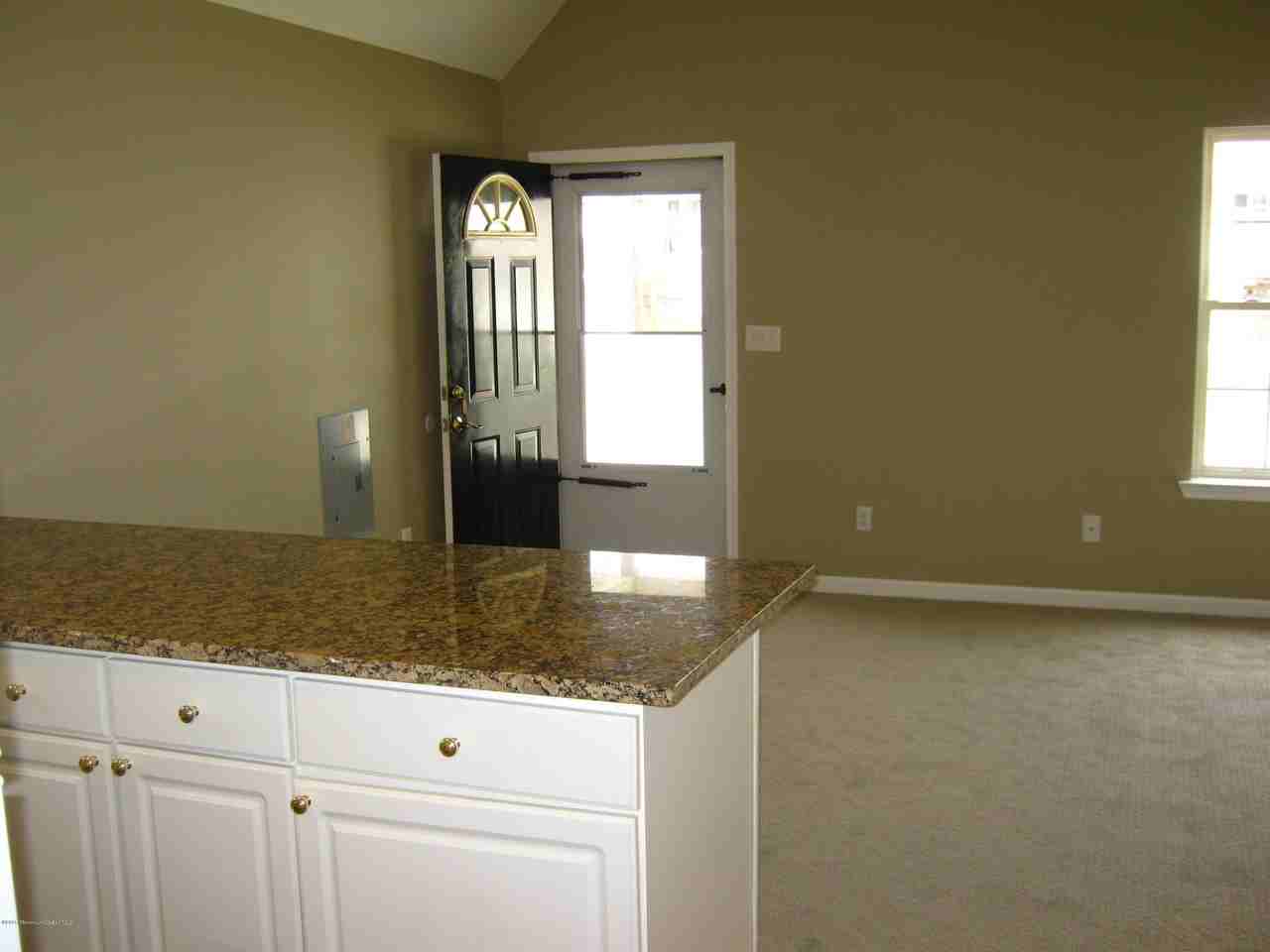 13 Brainard Ave - Photo 3 of 19