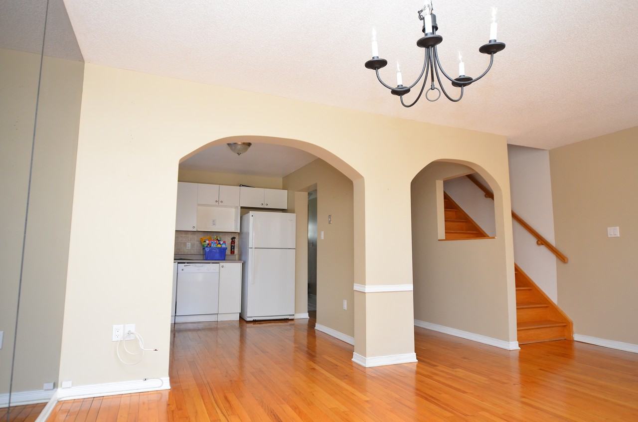 75 Elvira - Photo 2 of 11