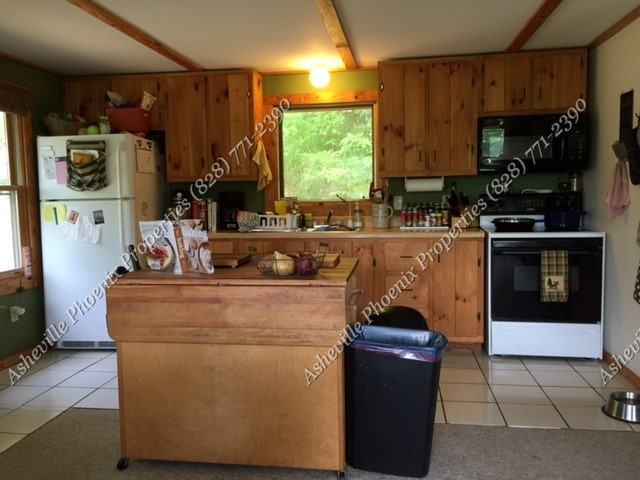 1498 Old Fort Rd - Photo 2 of 6
