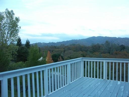 253 Circle Oaks Dr - Photo 2 of 8