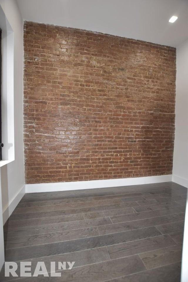 Saint Marks Place #15R