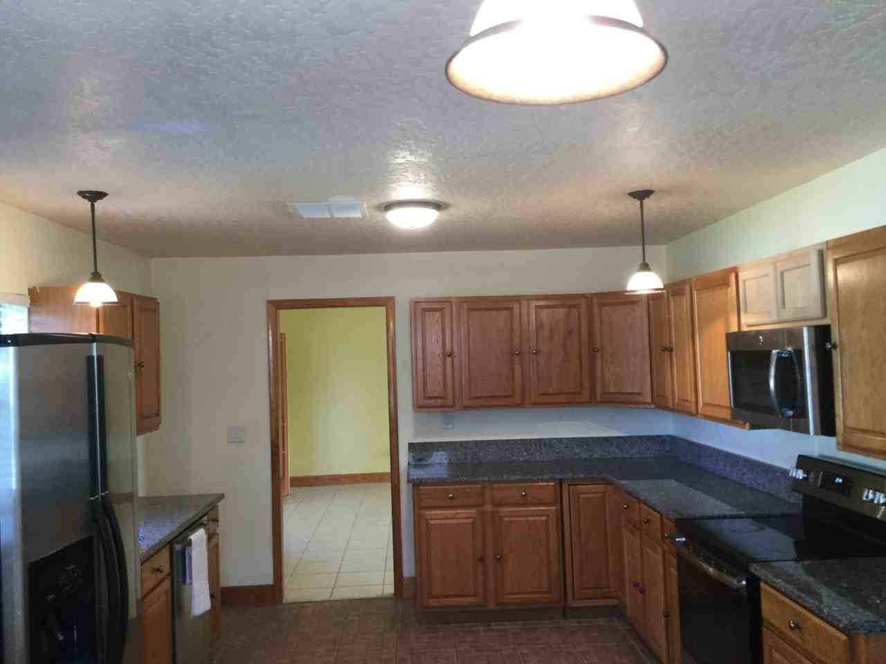 330 Glenwood Ave - Photo 3 of 37