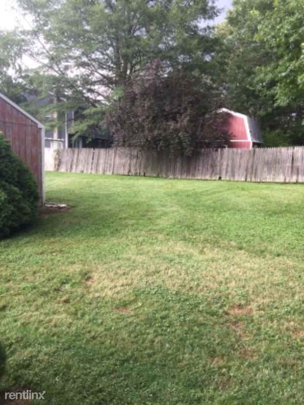 103 Village Green lane - Photo 3 of 8