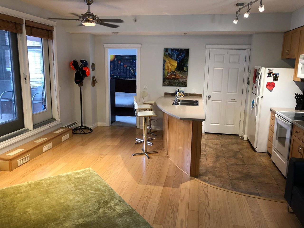 910 Centre Avenue Northeast #101 - Photo 3 of 21