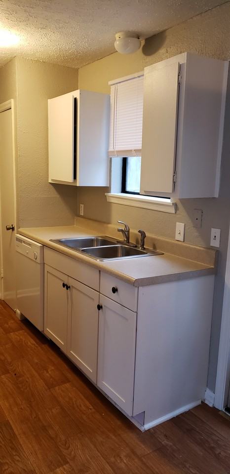 5264 Tusculum Ct - Photo 2 of 13