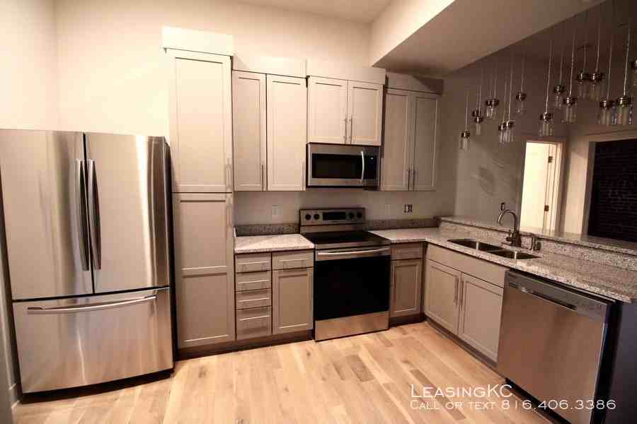 435 Westport Rd #201