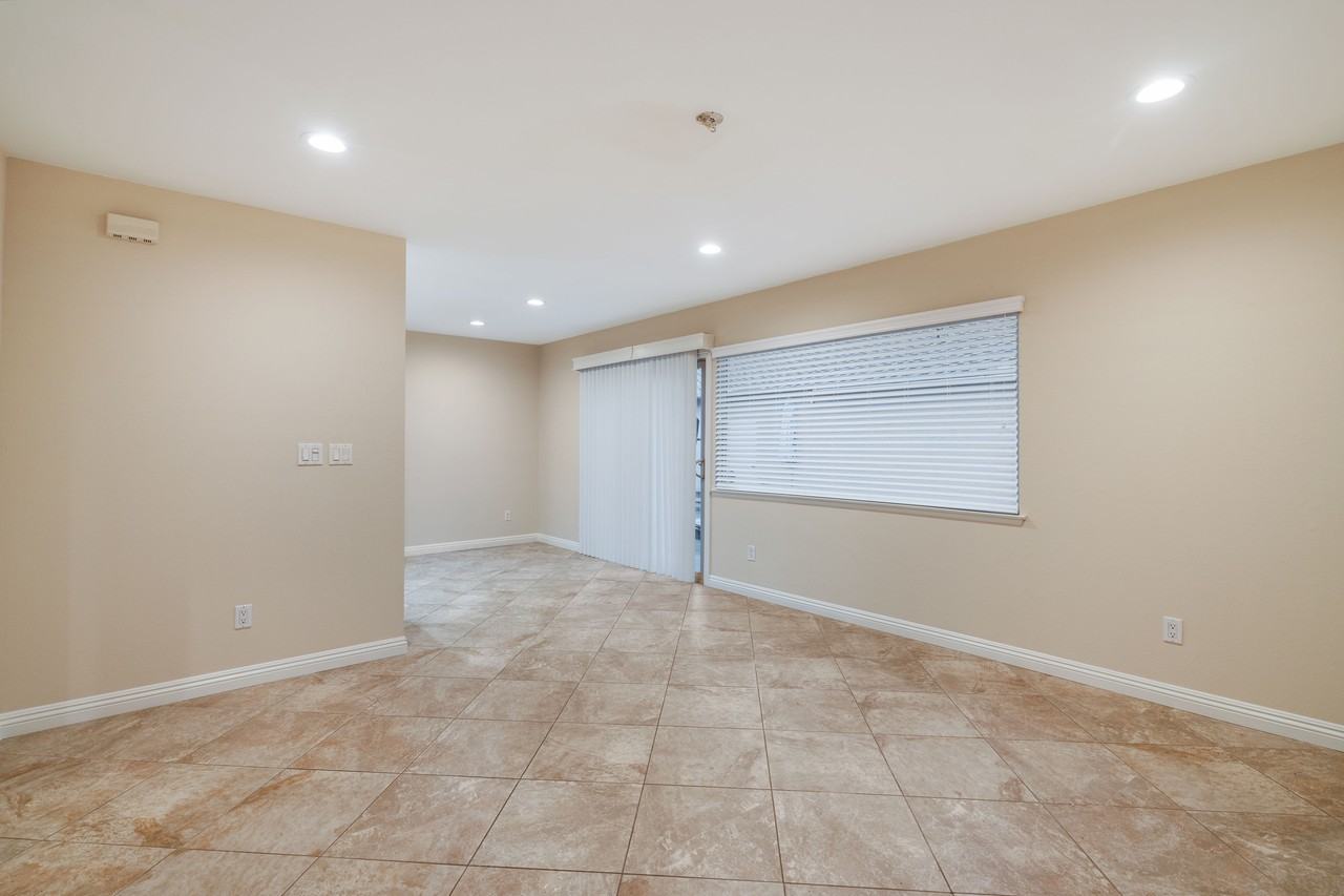 1732 Eaton Pl - Photo 3 of 18