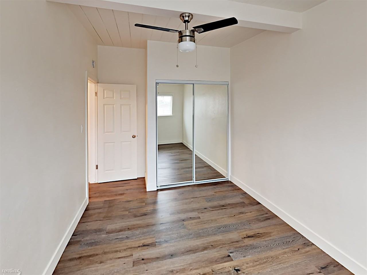 6437 Shaules Ave - Photo 3 of 10