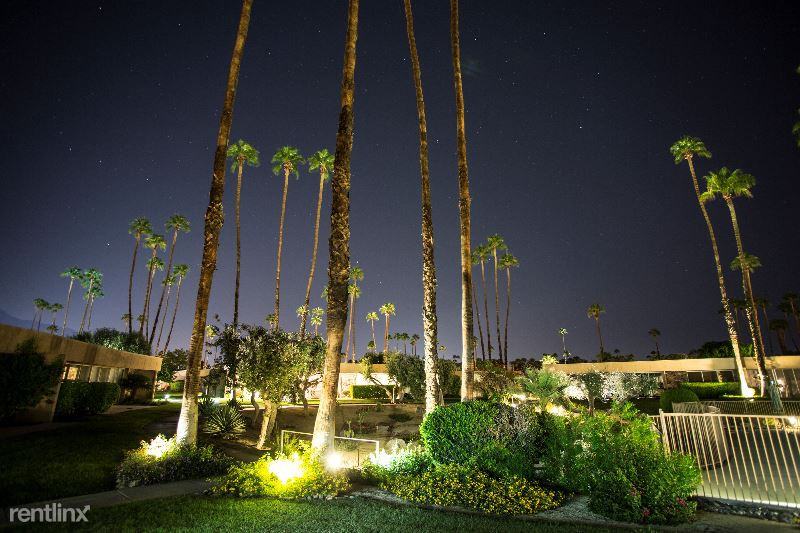 1016 Tamarisk W St - Photo 2 of 19