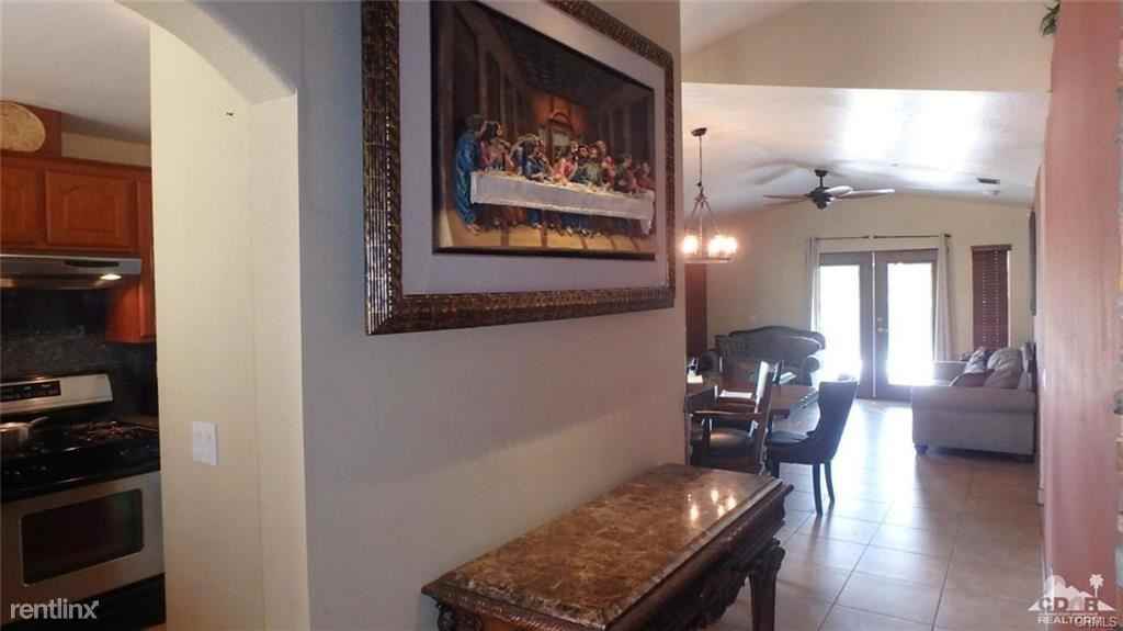 29895 Avenida Maravilla - Photo 2 of 38