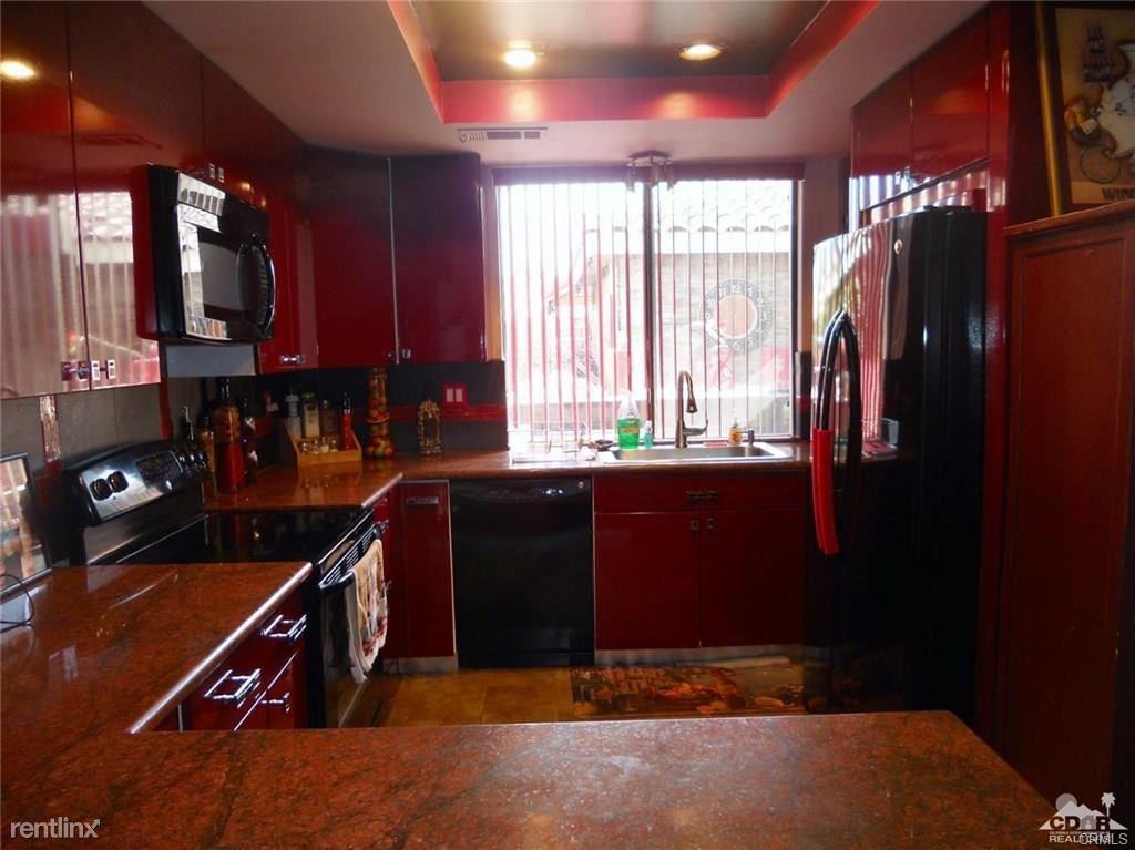 322 S Sierra Madre - Photo 3 of 15