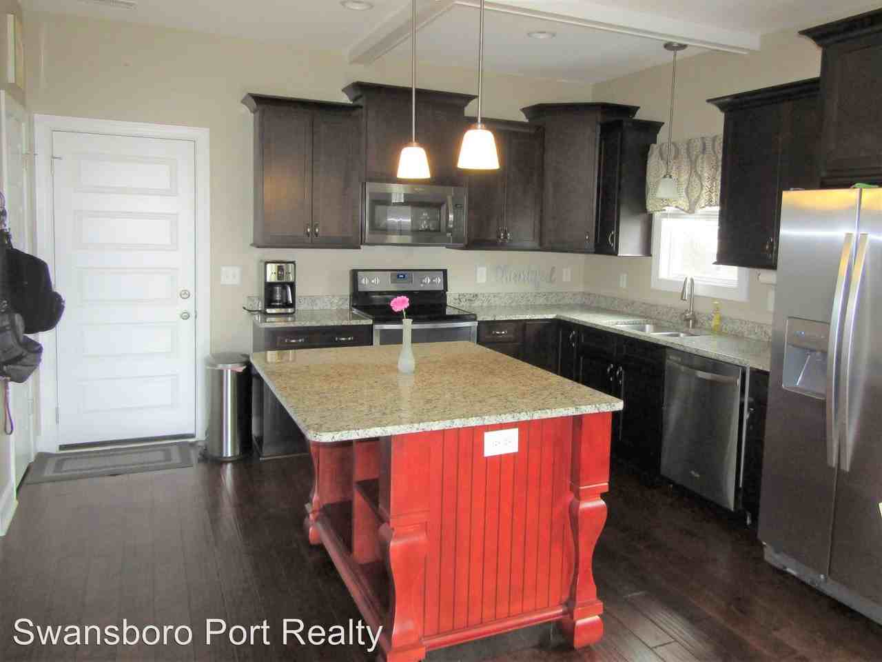 208 Abaco Drive W - Photo 3 of 19