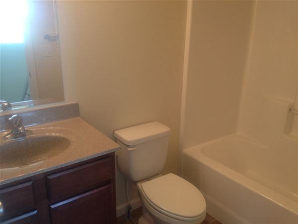 319 Prairie Dr - Photo 3 of 6