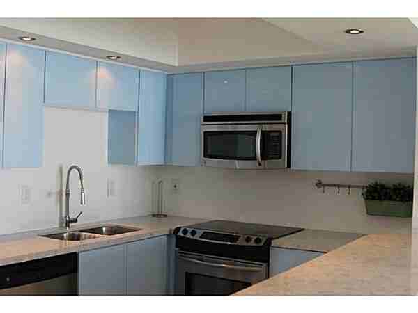 19370 Collins Ave Ph 12 - Photo 3 of 17