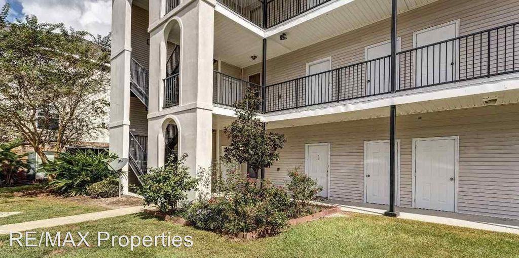 12386 River Highlands Dr - Photo 3 of 12