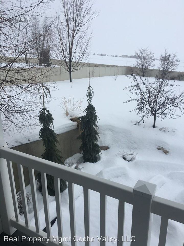 351 285 N - Photo 3 of 21