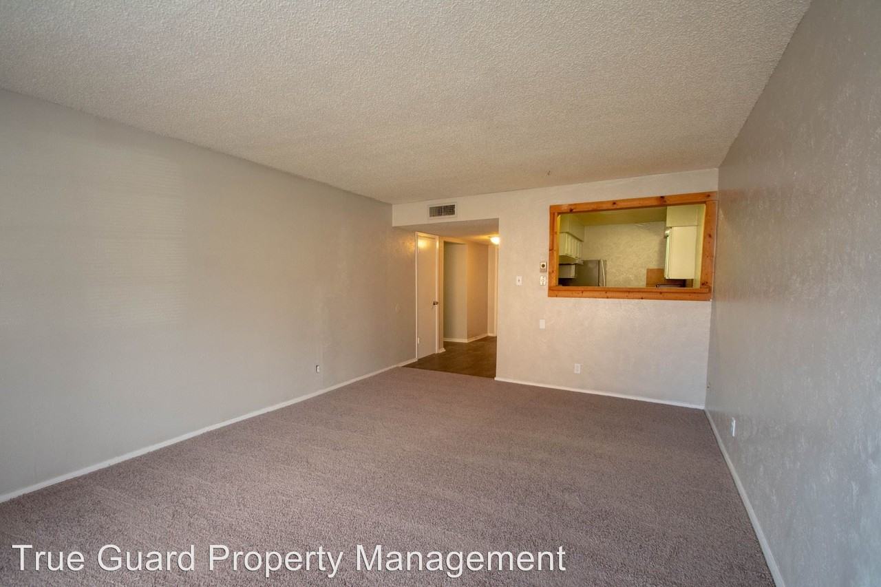 5065 Ridglea Ln #1009 - Photo 3 of 10