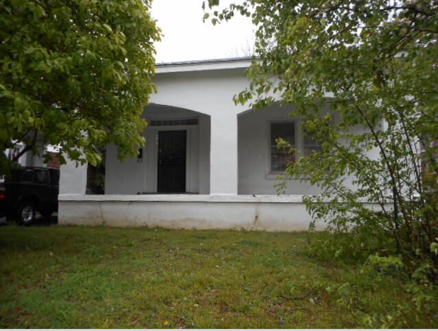 602 McConnell St - Photo 2 of 14