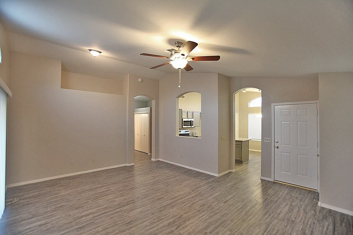7135 W Via De Luna Dr - Photo 3 of 23