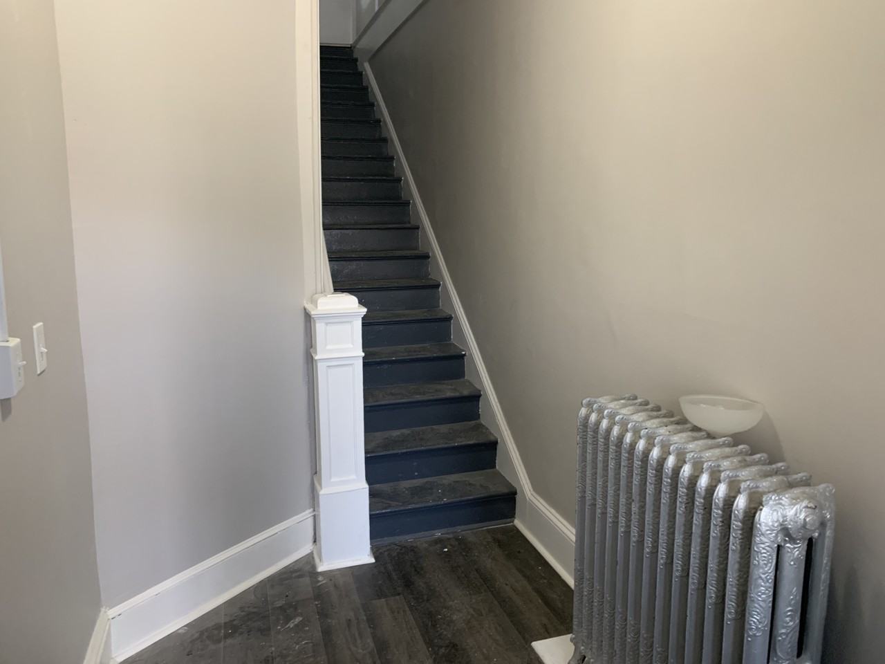 491 Centre St - Photo 3 of 8