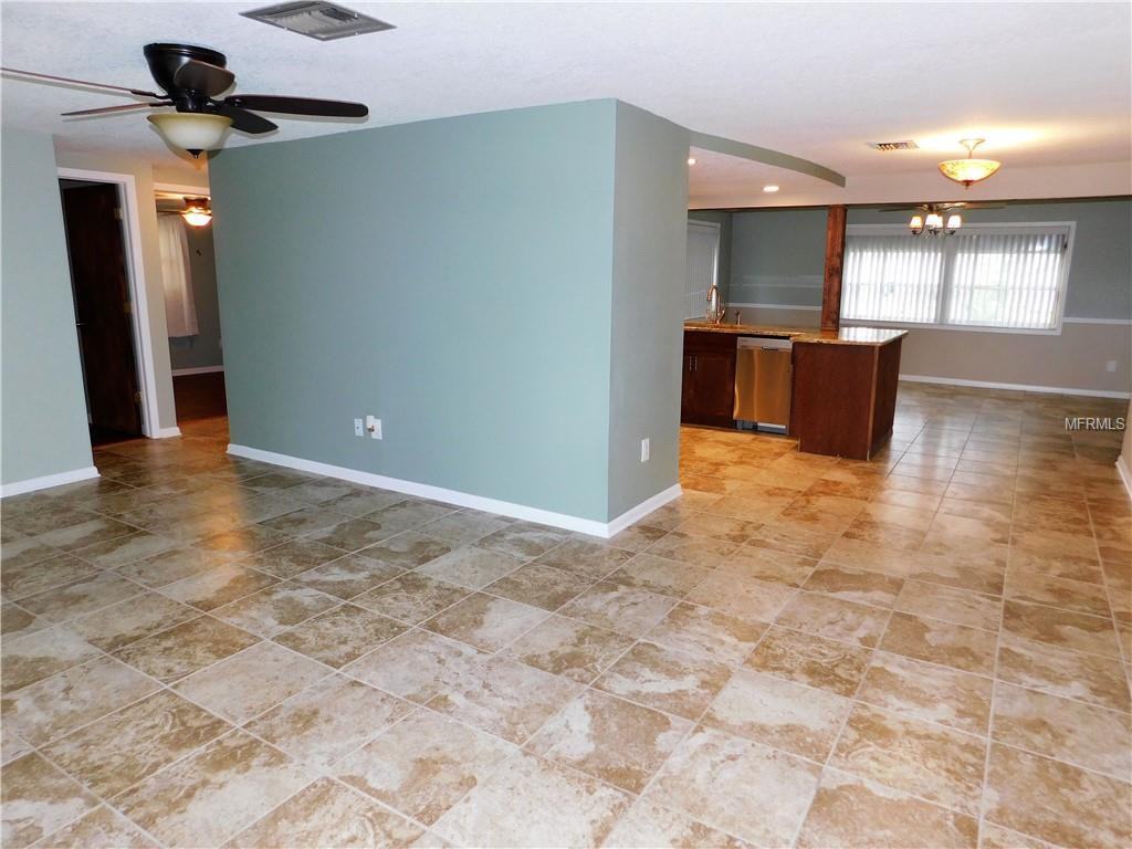 5218 Bay Blvd - Photo 3 of 20