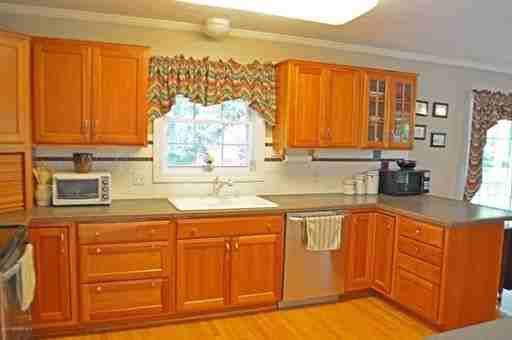 3290 Riner Rd - Photo 2 of 6