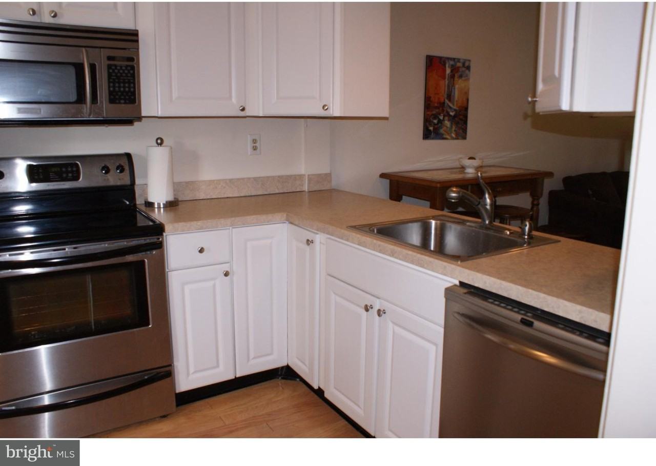 18 Goldenrod Ct - Photo 3 of 24