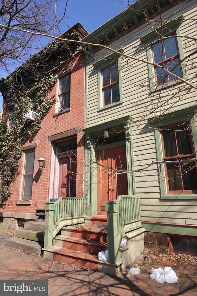 140 Jackson St - Photo 2 of 26