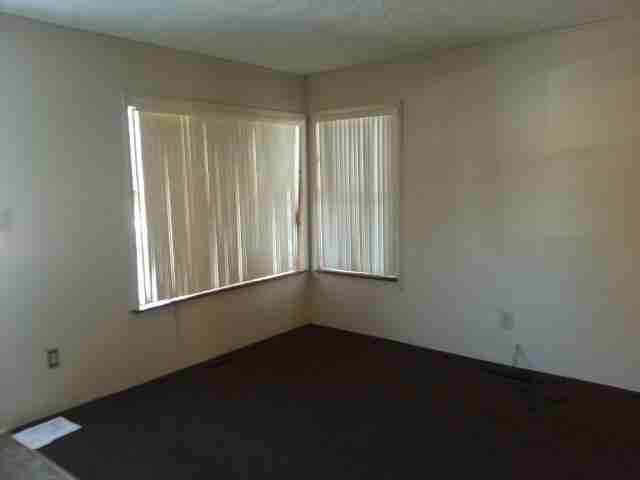 754 E Mansfield Ave - Photo 2 of 14