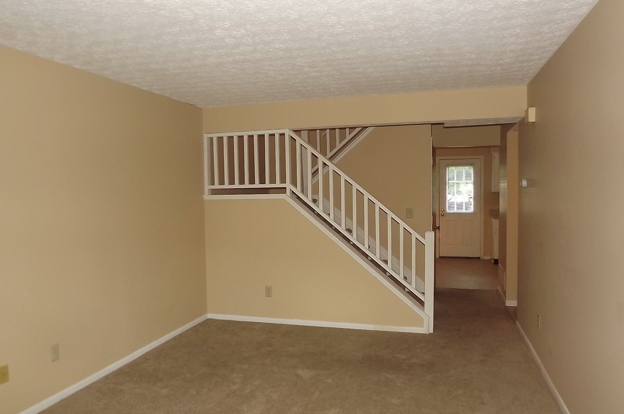 4846 Lady Jane Ave - Photo 2 of 13