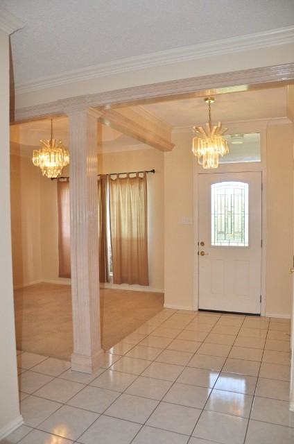 115 Hawthorn Ct - Photo 2 of 15