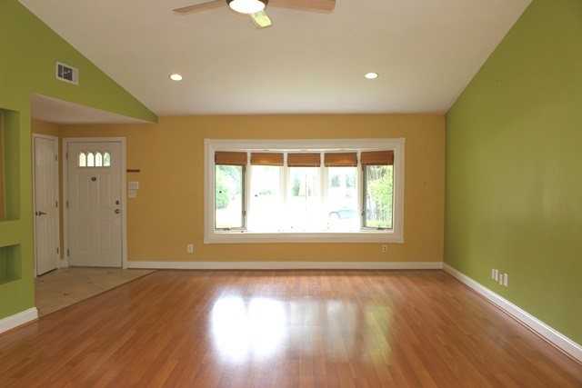 2009 Fairmeadow Dr - Photo 3 of 22