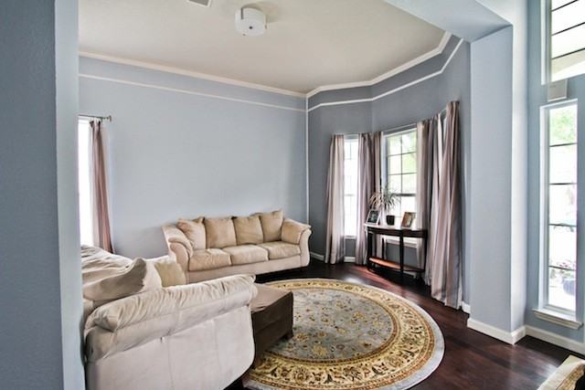 304 Gulfstream Dr - Photo 3 of 15