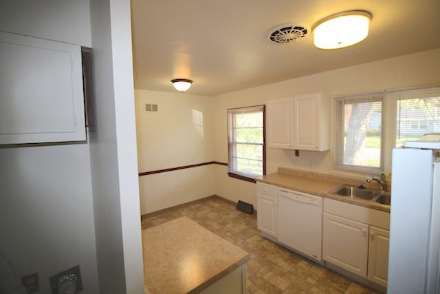 5421 West Hughes Street - Photo 3 of 12