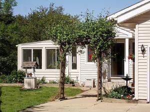 3977 Nagawicka Rd - Photo 2 of 31