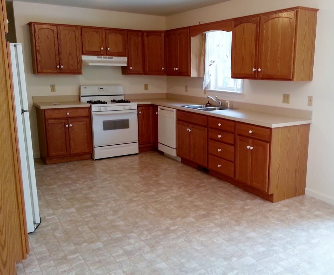 21 Casey Dr - Photo 3 of 17