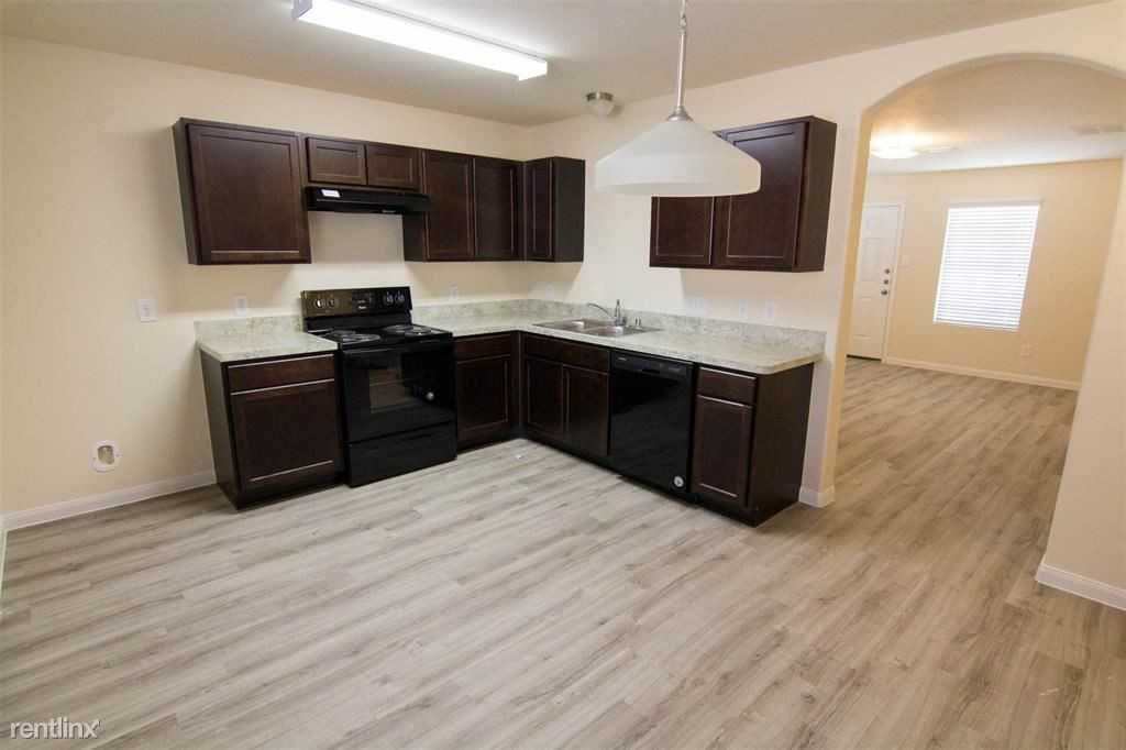 13820 WINDING PATH LANE - Photo 2 of 7