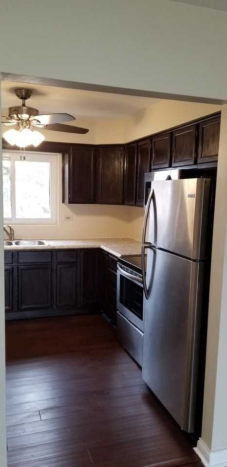 3903 Warren Ave #B6 - Photo 3 of 14