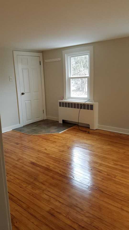 518 Farview Ave #A - Photo 3 of 24