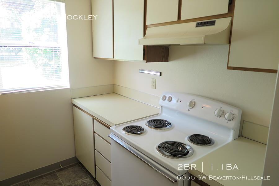 6055 SW Beaverton Hillsdale Hwy - Photo 2 of 40