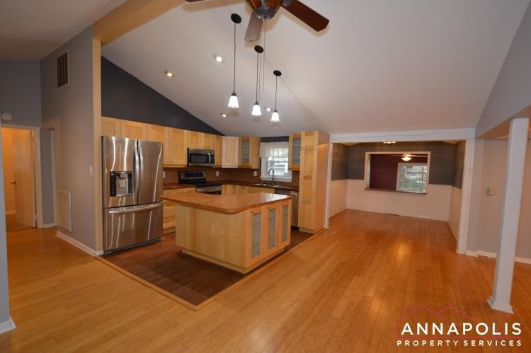 1066 Broadview Dr - Photo 2 of 28