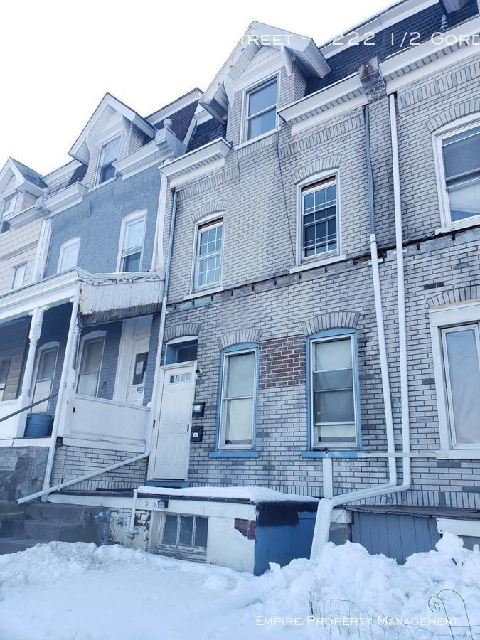 1222 W Gordon St, Allentown, PA 18102 3 Bedroom Apartment for Rent for