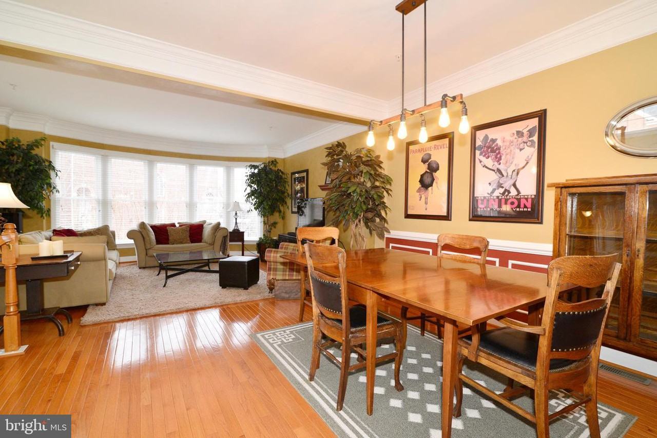 43789 Water Bay Terrace - Photo 3 of 35