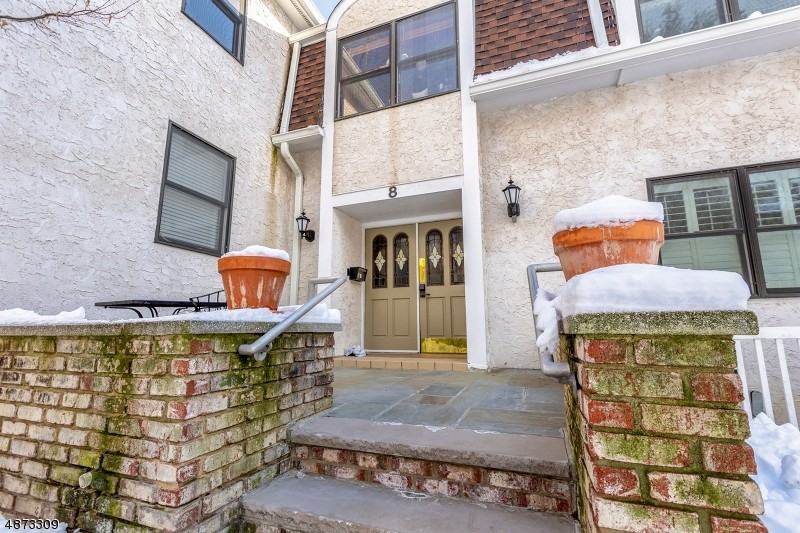 8B Heritage Dr - Photo 2 of 19